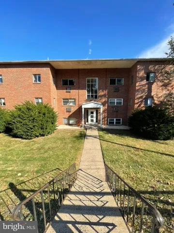 $1,075 | 102 2nd Street, Unit 5, Schwenksville, PA 19473