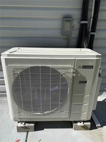 $215,000 | 3029 North 3rd Street, St. Joseph, MO 64505