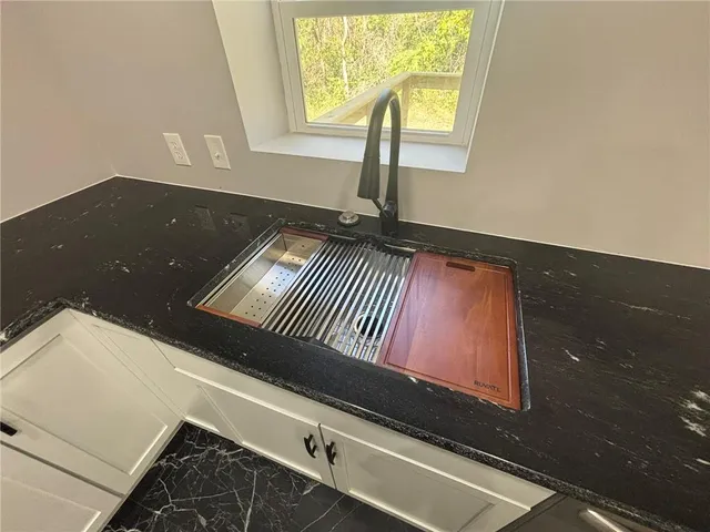 $215,000 | 3029 North 3rd Street, St. Joseph, MO 64505