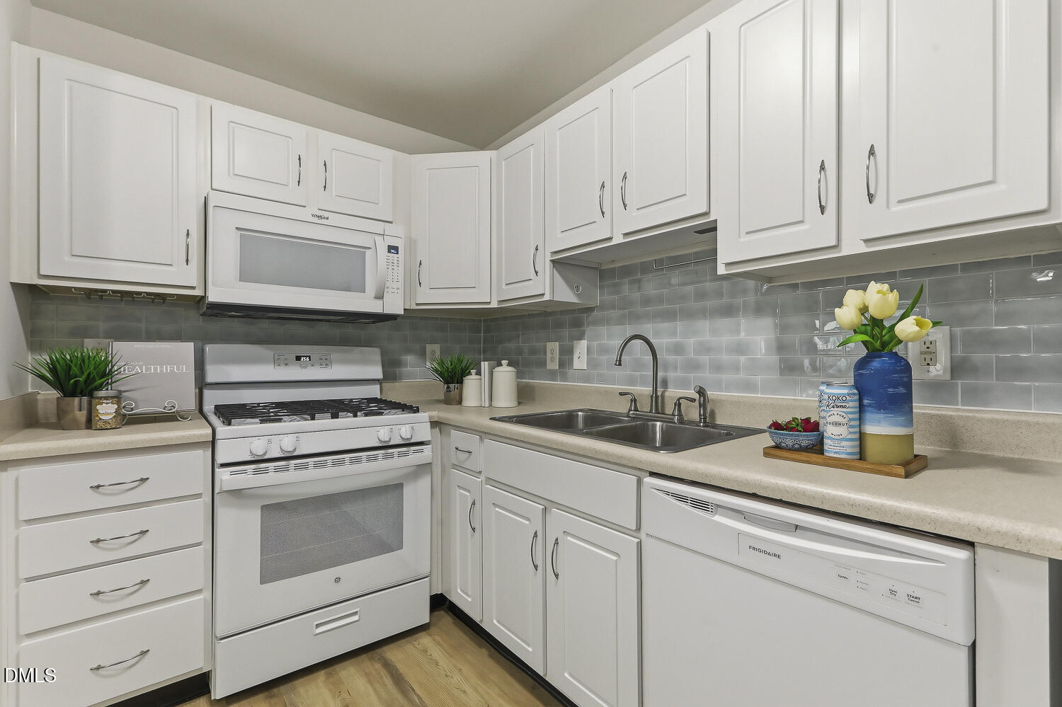 2831 Barrymore Street, Unit 105 Raleigh, NC 27603 - Photo 3 of 10 015