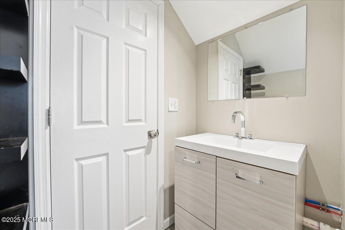 284 Broad Street Matawan, NJ 07747 - Photo 13 of 30 19-DSC06930