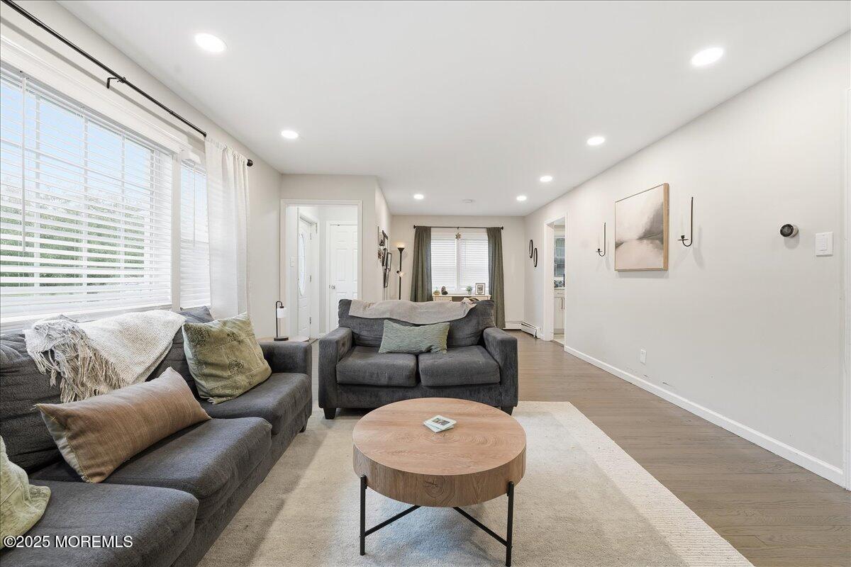 284 Broad Street Matawan, NJ 07747 - Photo 3 of 30 04-DSC06885