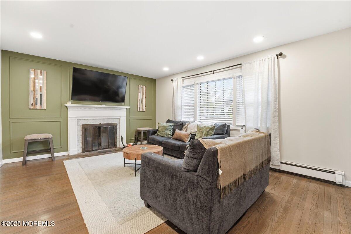 284 Broad Street Matawan, NJ 07747 - Photo 4 of 30 01-DSC06876