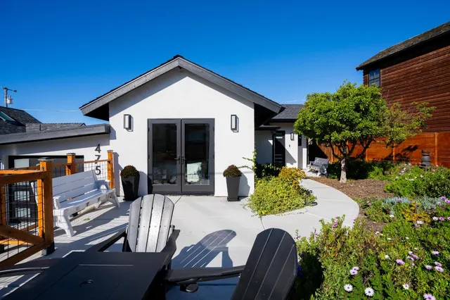 $1,350,000 | 475 Dorset Street, Cambria, CA 93428