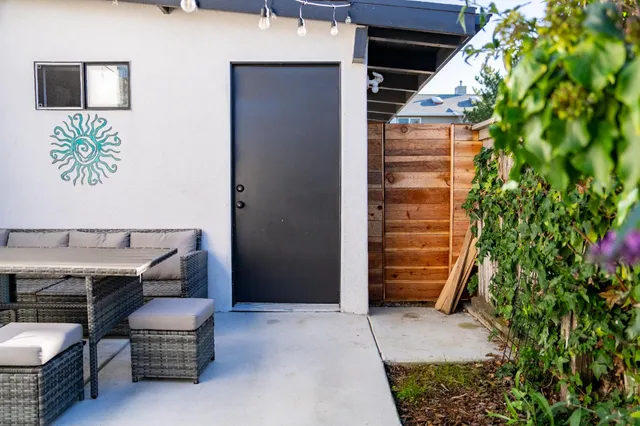 $1,350,000 | 475 Dorset Street, Cambria, CA 93428