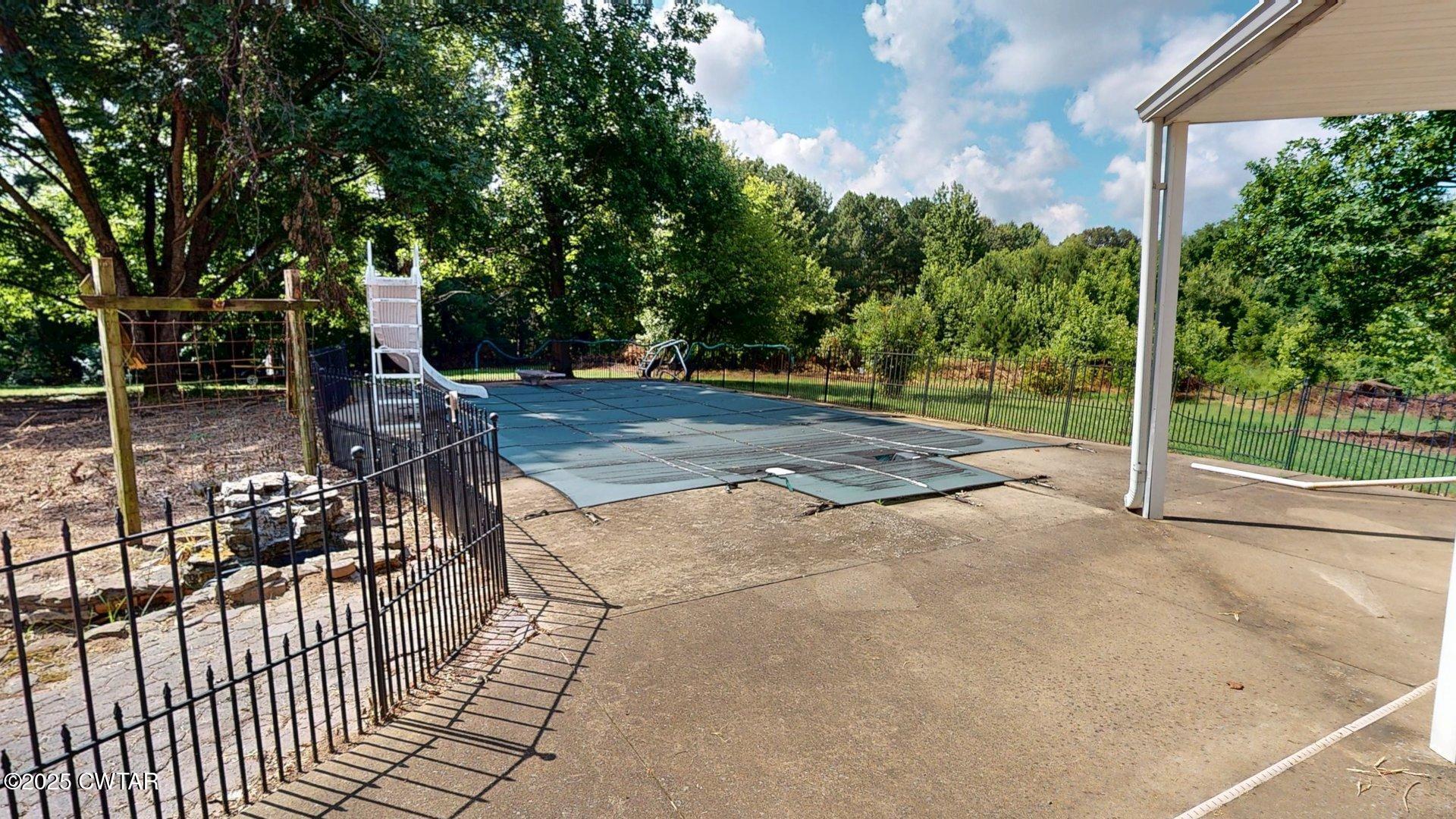 1921 Forrester Road Newbern, TN 38059 - Photo 2 of 18 a view of a backyard