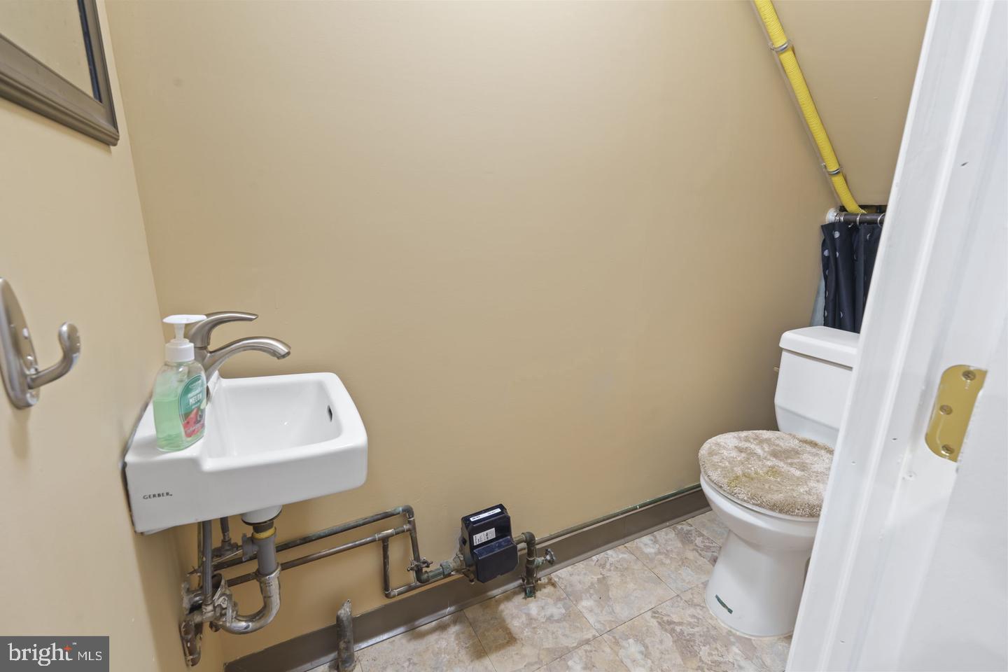 4274 Lawnside Road Philadelphia, PA 19154 - Photo 13 of 15