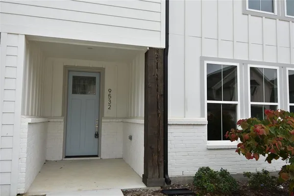 $2,100 | 9532 Thorncrown Lane, Fort Worth, TX 76179
