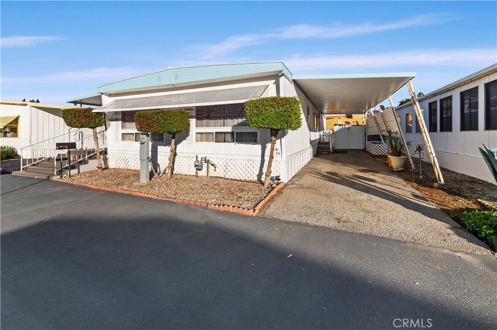 950 California Street, Unit 49 Calimesa, CA 92320 - Photo 3 of 26