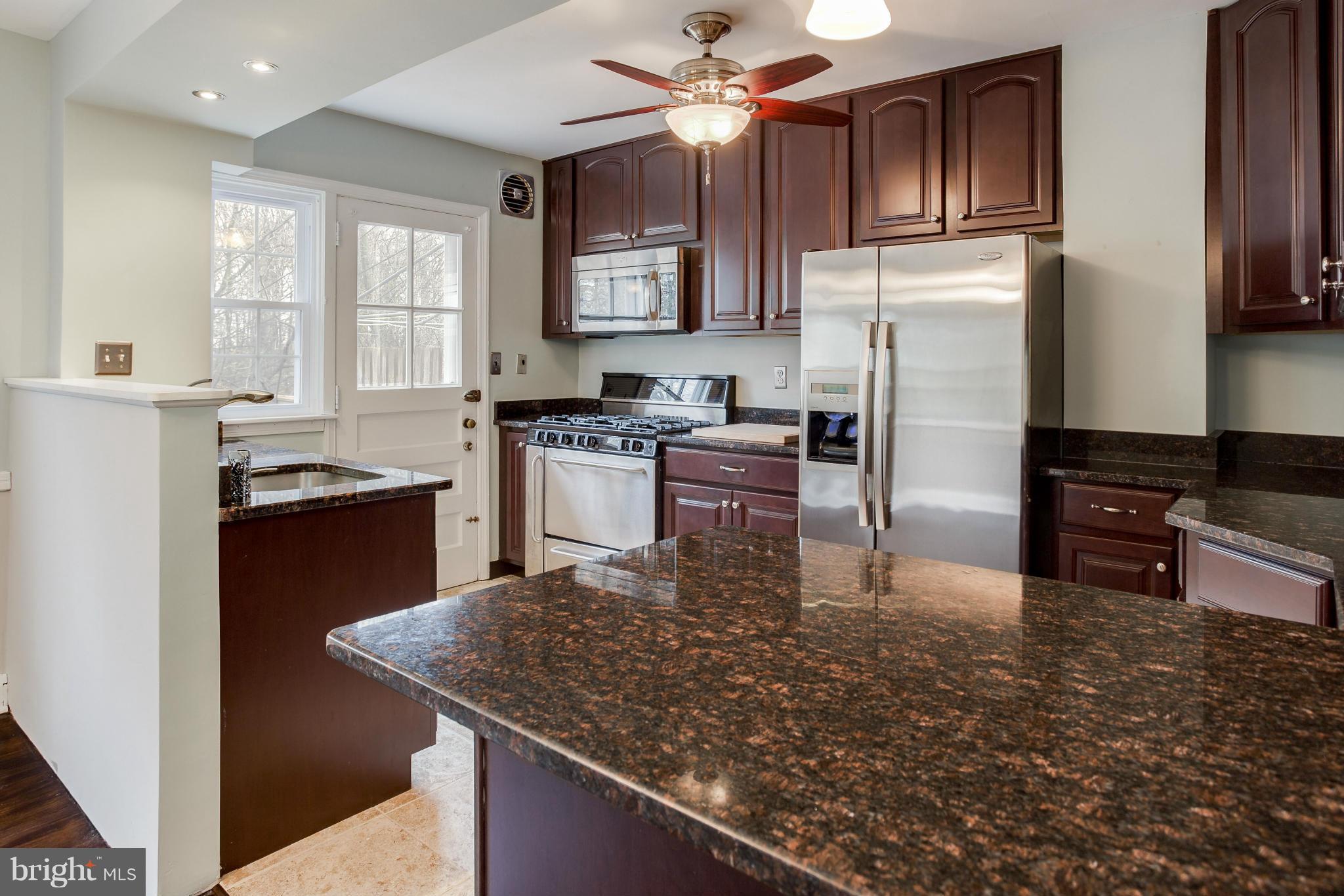 8123 Clyde Bank Road Baltimore, MD 21286 - Photo 10 of 30 Kitchen