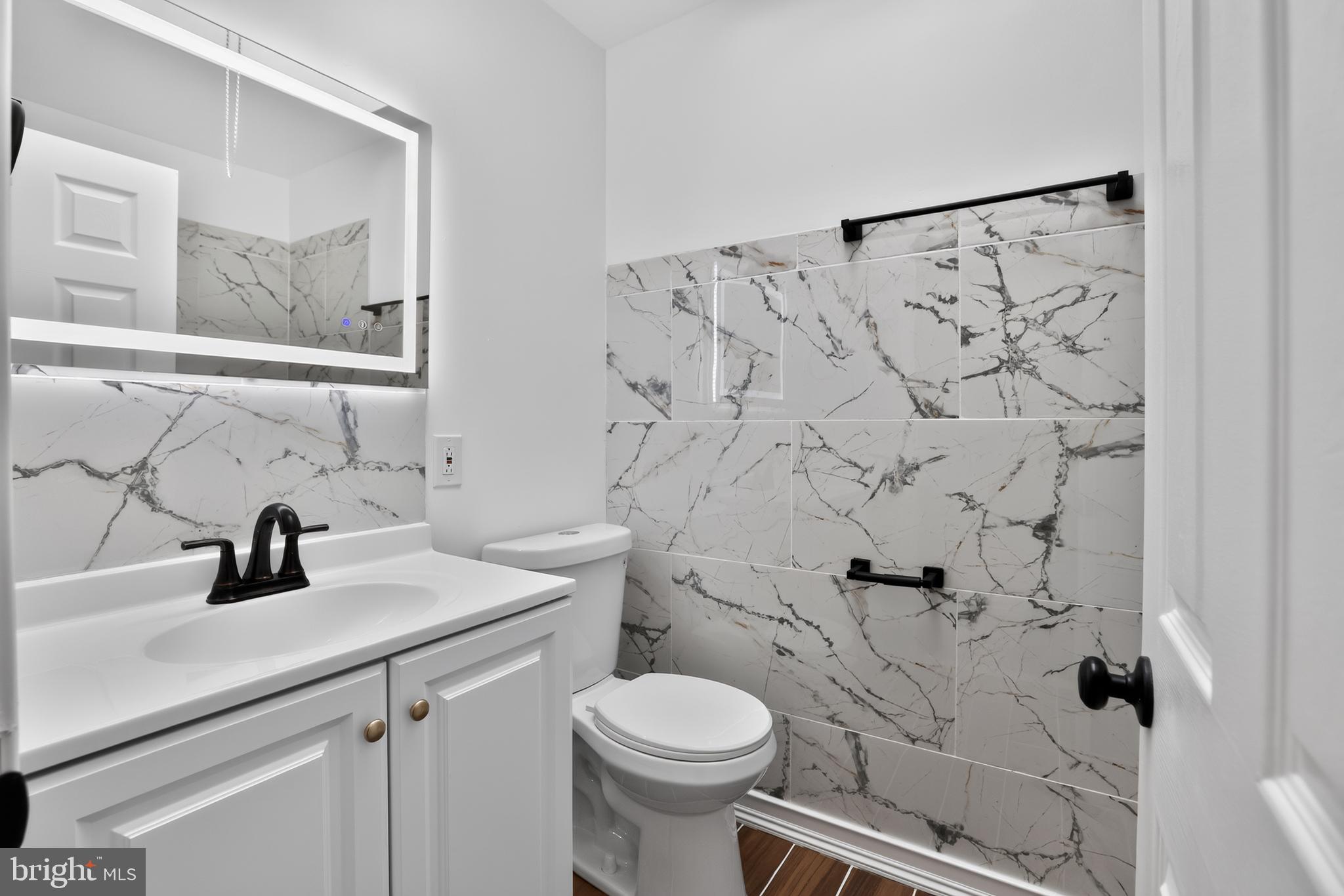 601 Colebrook Road Philadelphia, PA 19115 - Photo 11 of 15