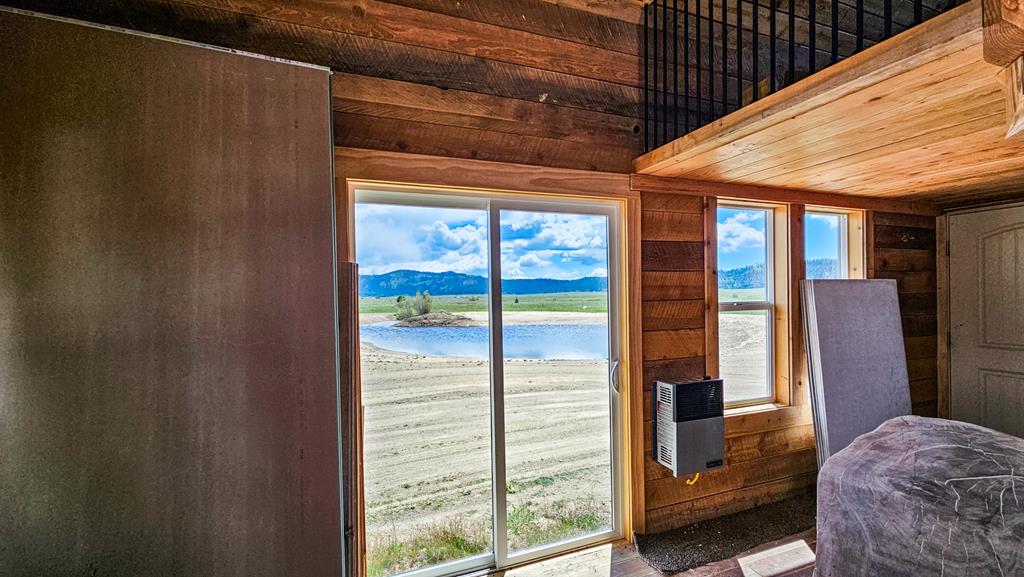 101 Sixty Lane Cascade, ID 83611 - Photo 10 of 52