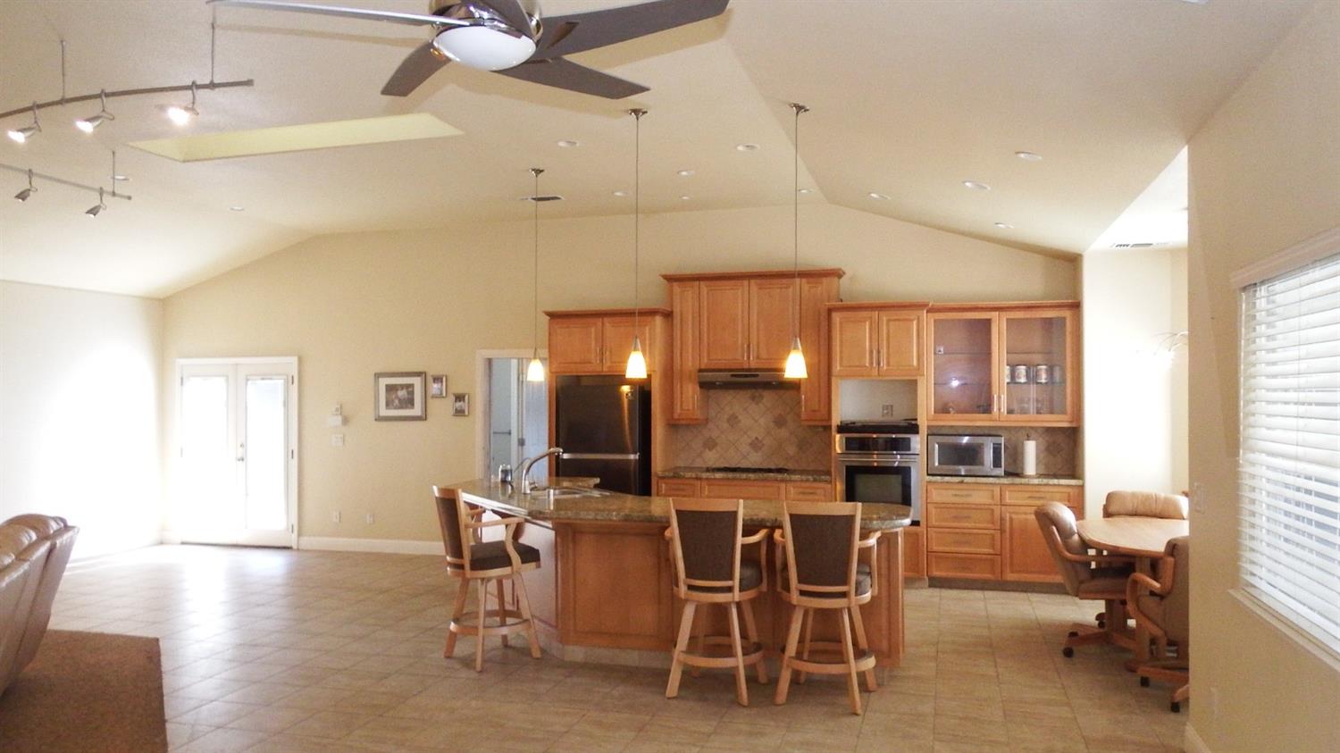 1377 1st Street Clovis, CA 93612 - Photo 2 of 14