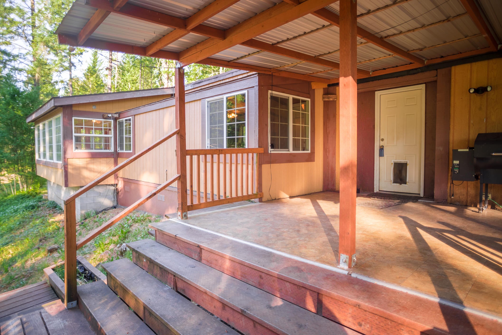 2582 Crowfoot Road Eagle Point, OR 97524 - Photo 4 of 22 DPE01602-HDR