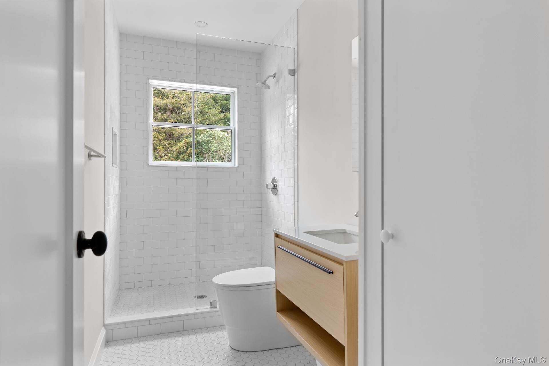 26 Georgian Lane Water Mill, NY 11976 - Photo 33 of 45 a bathroom with a toilet