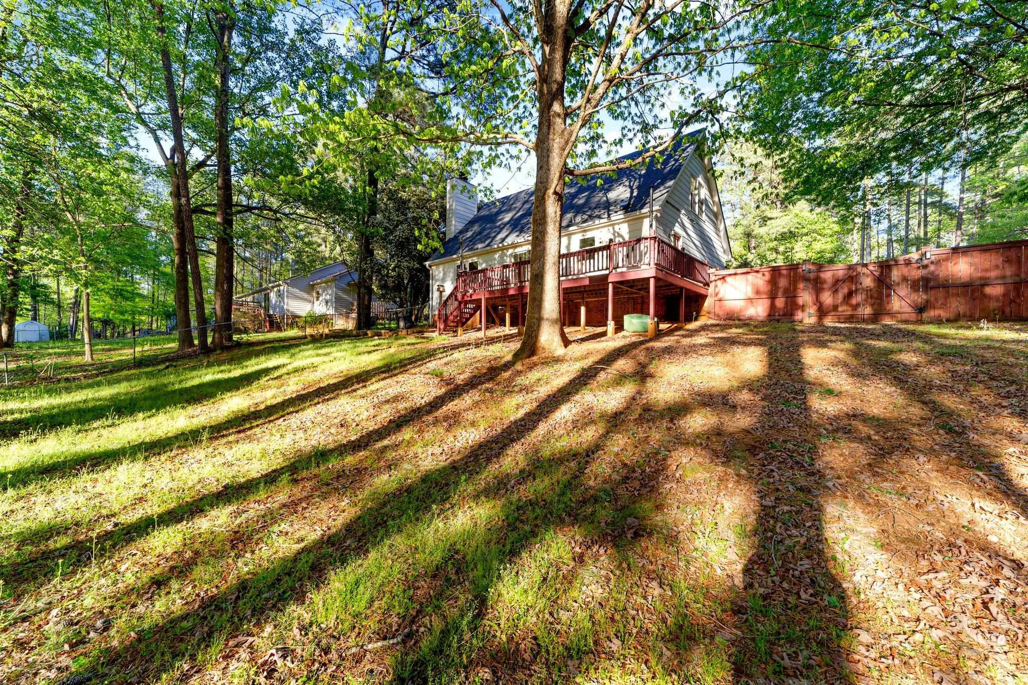 11121 Crestmont Drive Raleigh, NC 27613 - Photo 33 of 36 Photo 33