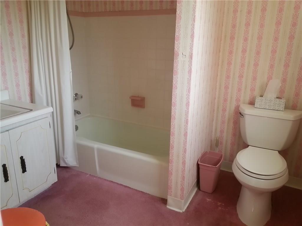 330 Middletown Road New Stanton, PA 15672 - Photo 15 of 23 Main Bathroom