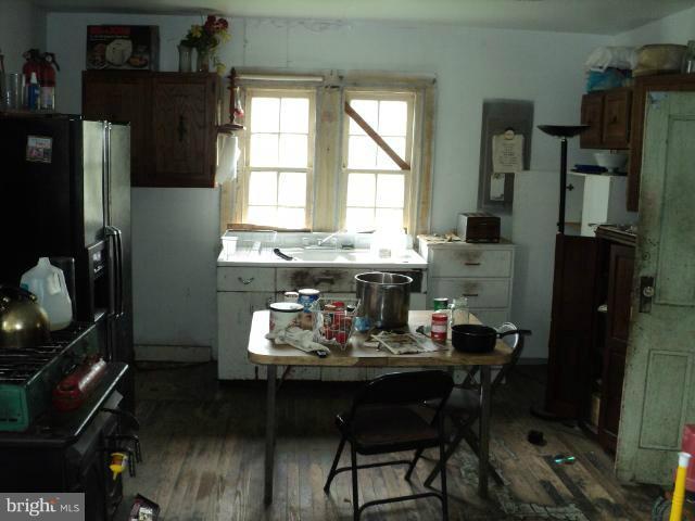 8220 Stevens Road Owings, MD 20736 - Photo 8 of 10 Interior (General)