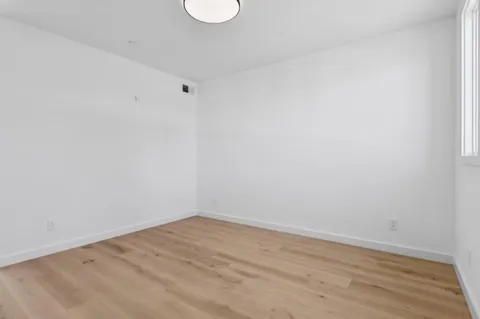 $1,375,000 | 1433 Floribunda Avenue, Unit 7, Burlingame, CA 94010