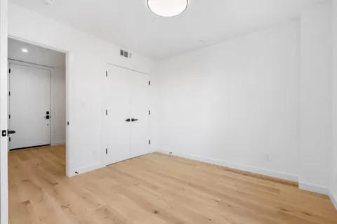 $1,375,000 | 1433 Floribunda Avenue, Unit 7, Burlingame, CA 94010