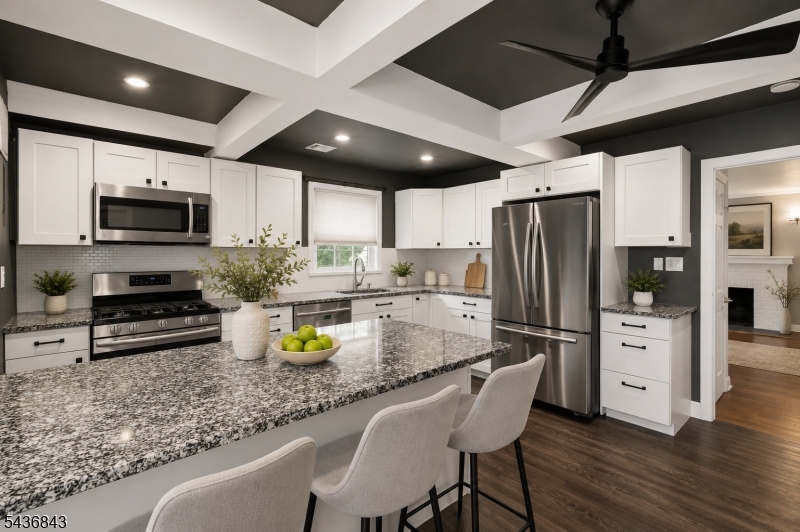 341 Huntington Road Union, NJ 07083 - Photo 7 of 22