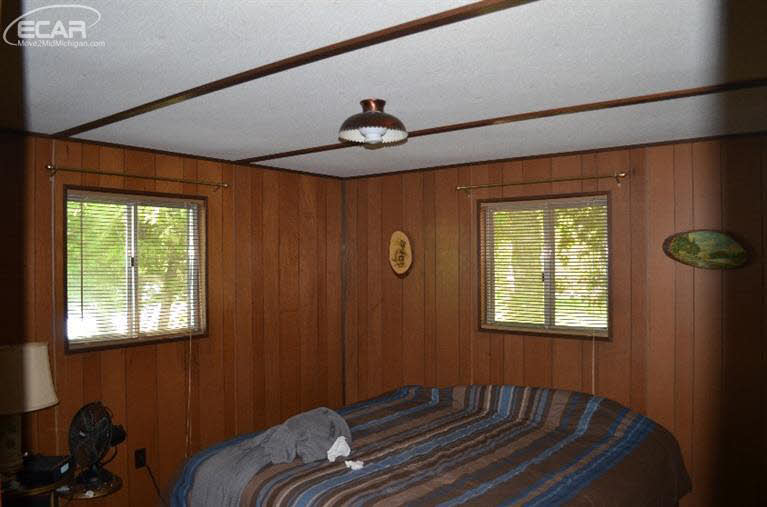 7304 Kauffman Road Presque Isle, MI 49777 - Photo 14 of 21 21299027-13.JPG