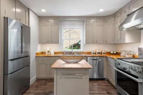 $2,088,000 | 3307 Bay Court, Belmont, CA 94002