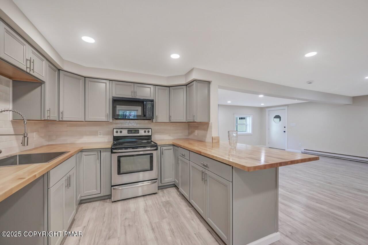 2128 Faratol Road East Stroudsburg, PA 18302 - Photo 13 of 85 Kitchen