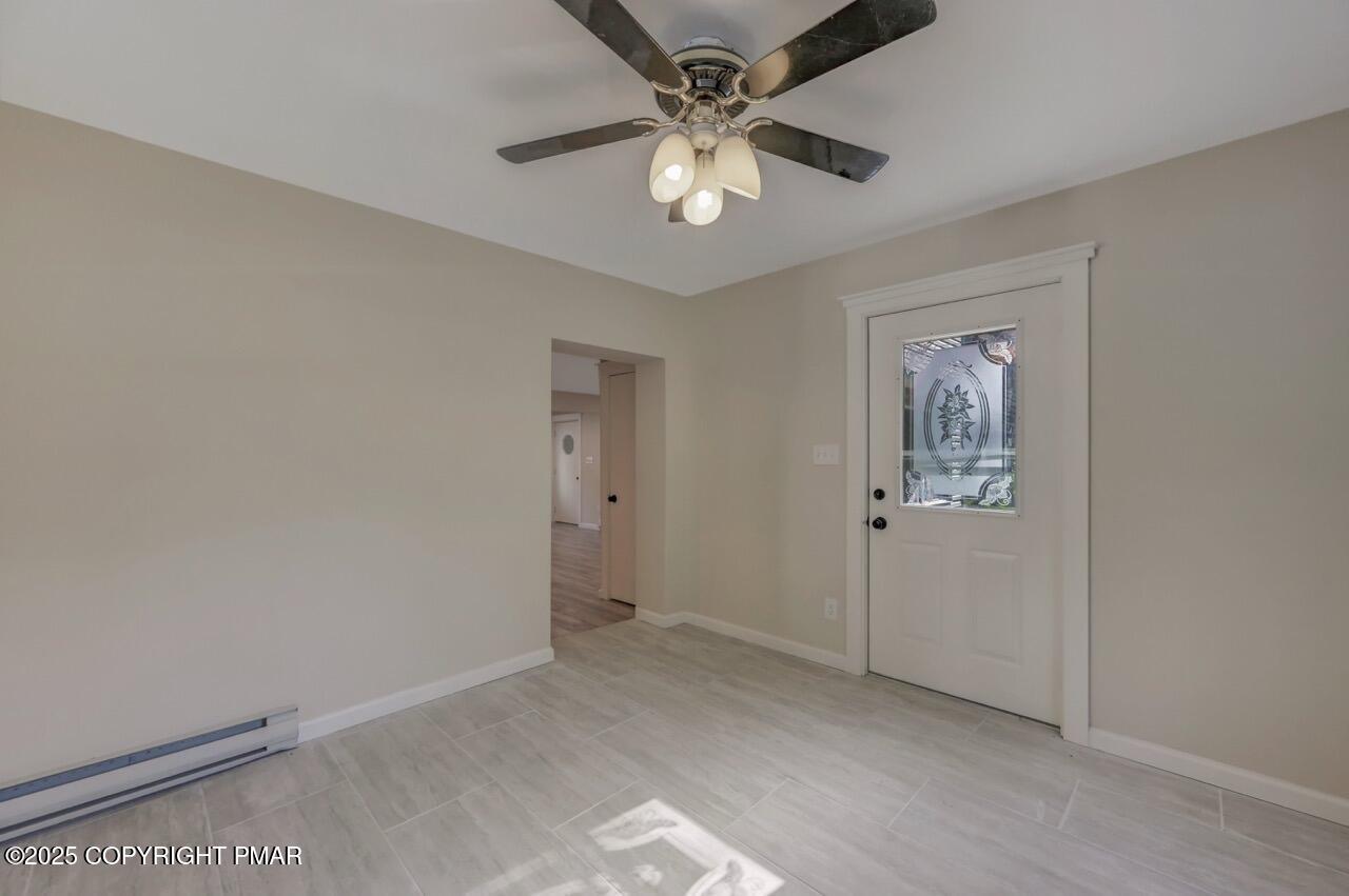 2128 Faratol Road East Stroudsburg, PA 18302 - Photo 20 of 85 Sun room