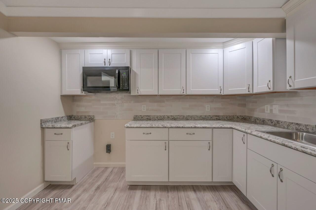 2128 Faratol Road East Stroudsburg, PA 18302 - Photo 67 of 85 Kitchen (apt.)