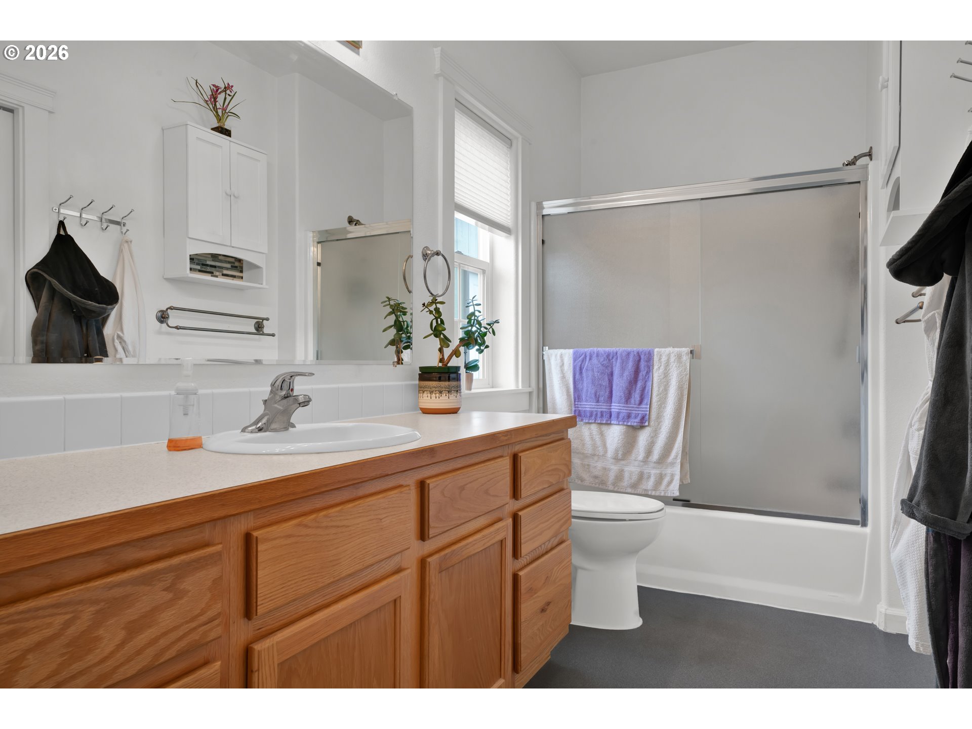 3392 Falcon Drive Springfield, OR 97477 - Photo 23 of 46
