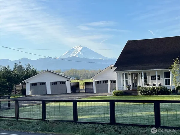 $799,995 | 26518 Sumner Buckley Highway East, Buckley, WA 98321