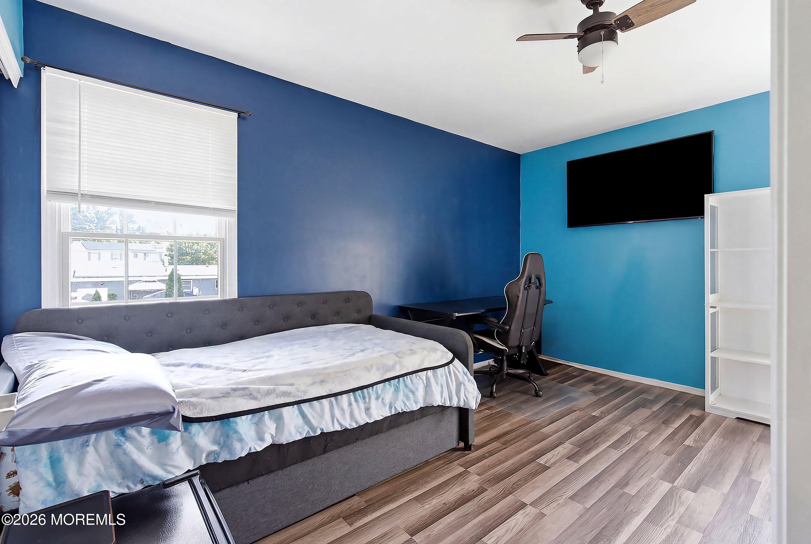 124 Yeoman Road Manahawkin, NJ 08050 - Photo 15 of 24 17-Bed 2