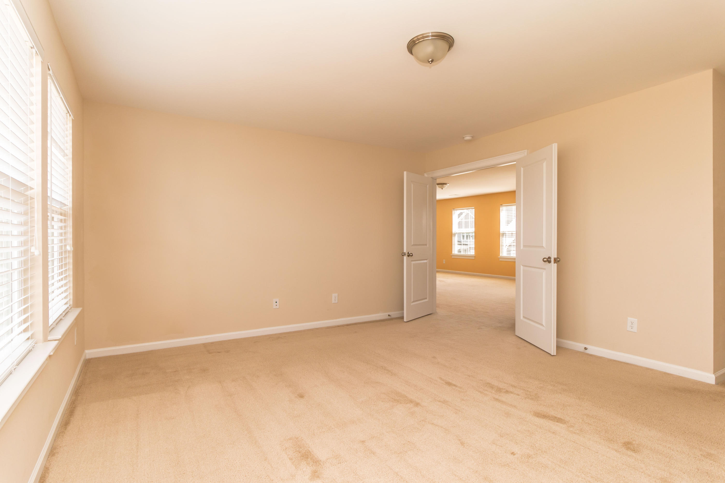 152 Royal Star Road Summerville, SC 29486 - Photo 20 of 34 MASTER BEDROOM