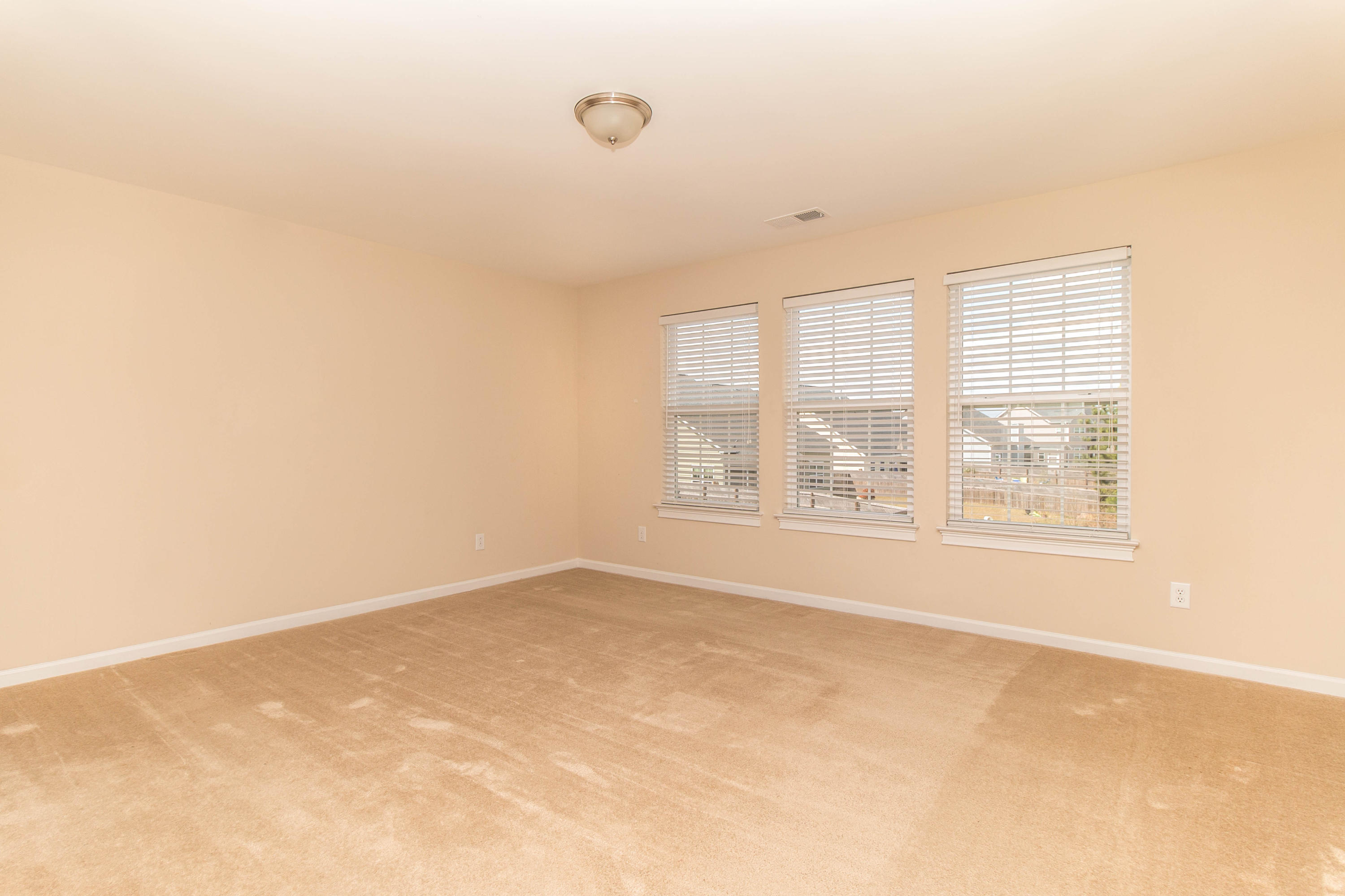 152 Royal Star Road Summerville, SC 29486 - Photo 21 of 34 MASTER BEDROOM
