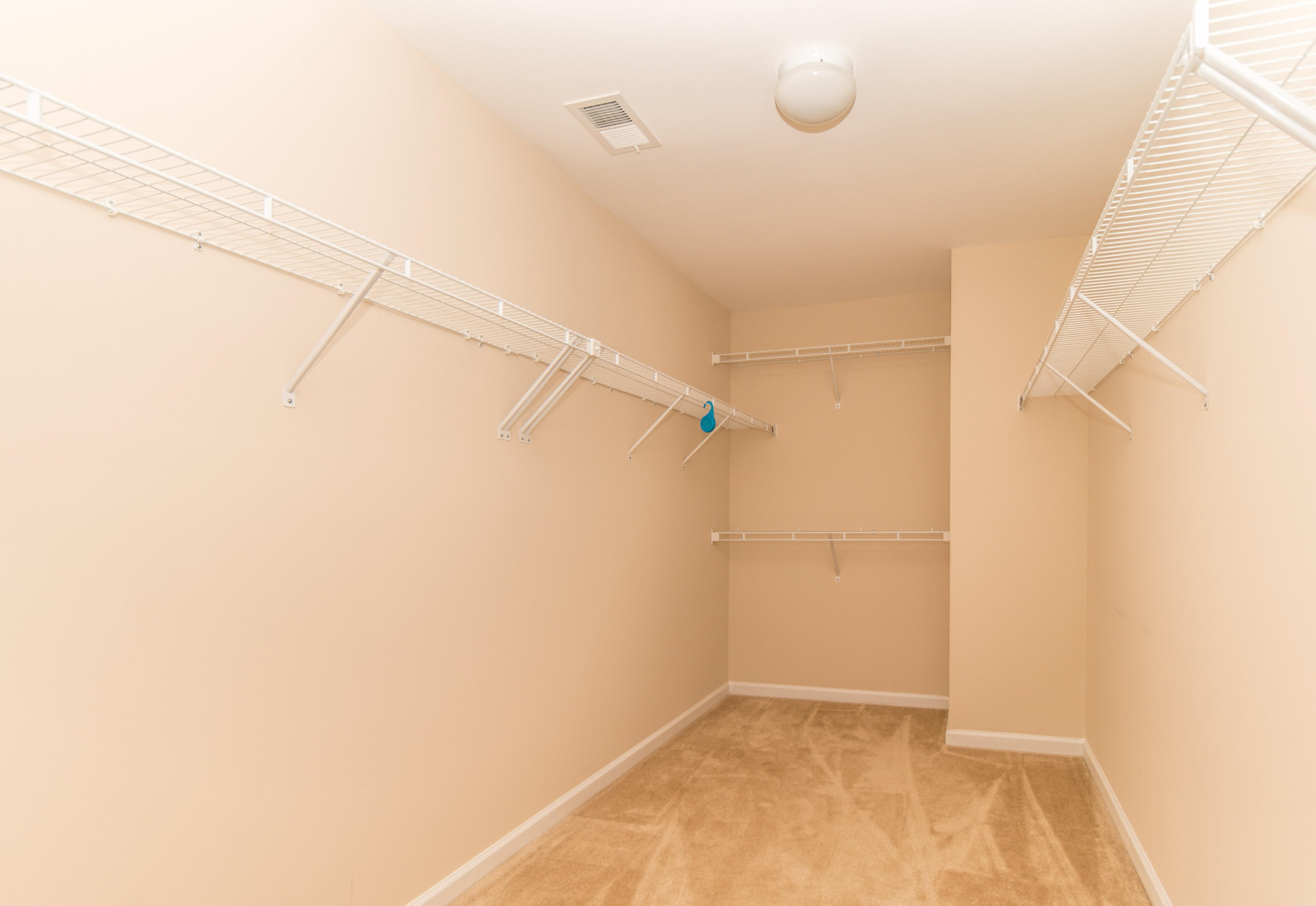 152 Royal Star Road Summerville, SC 29486 - Photo 22 of 34 MASTER BEDROOM WALK IN CLOSET