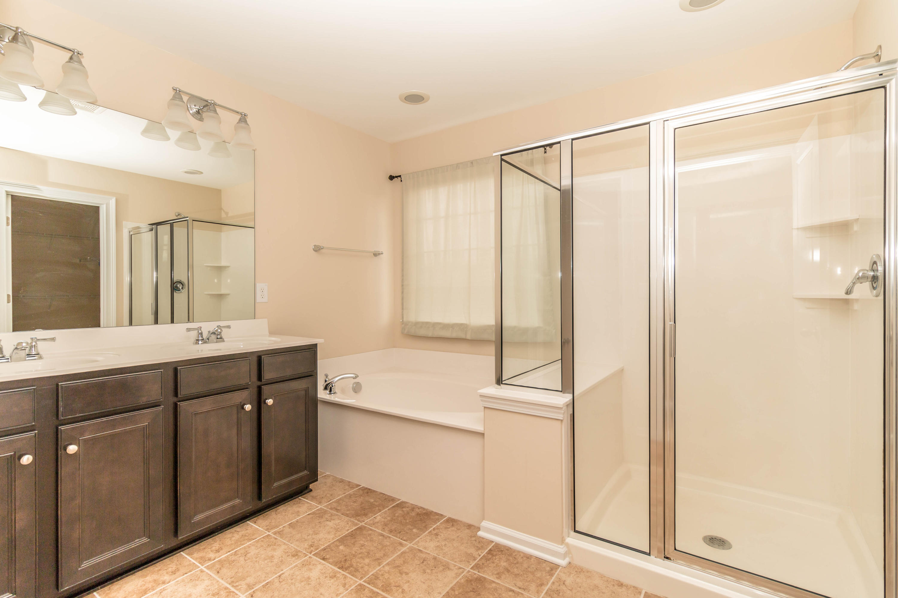 152 Royal Star Road Summerville, SC 29486 - Photo 23 of 34 MASTER BATH