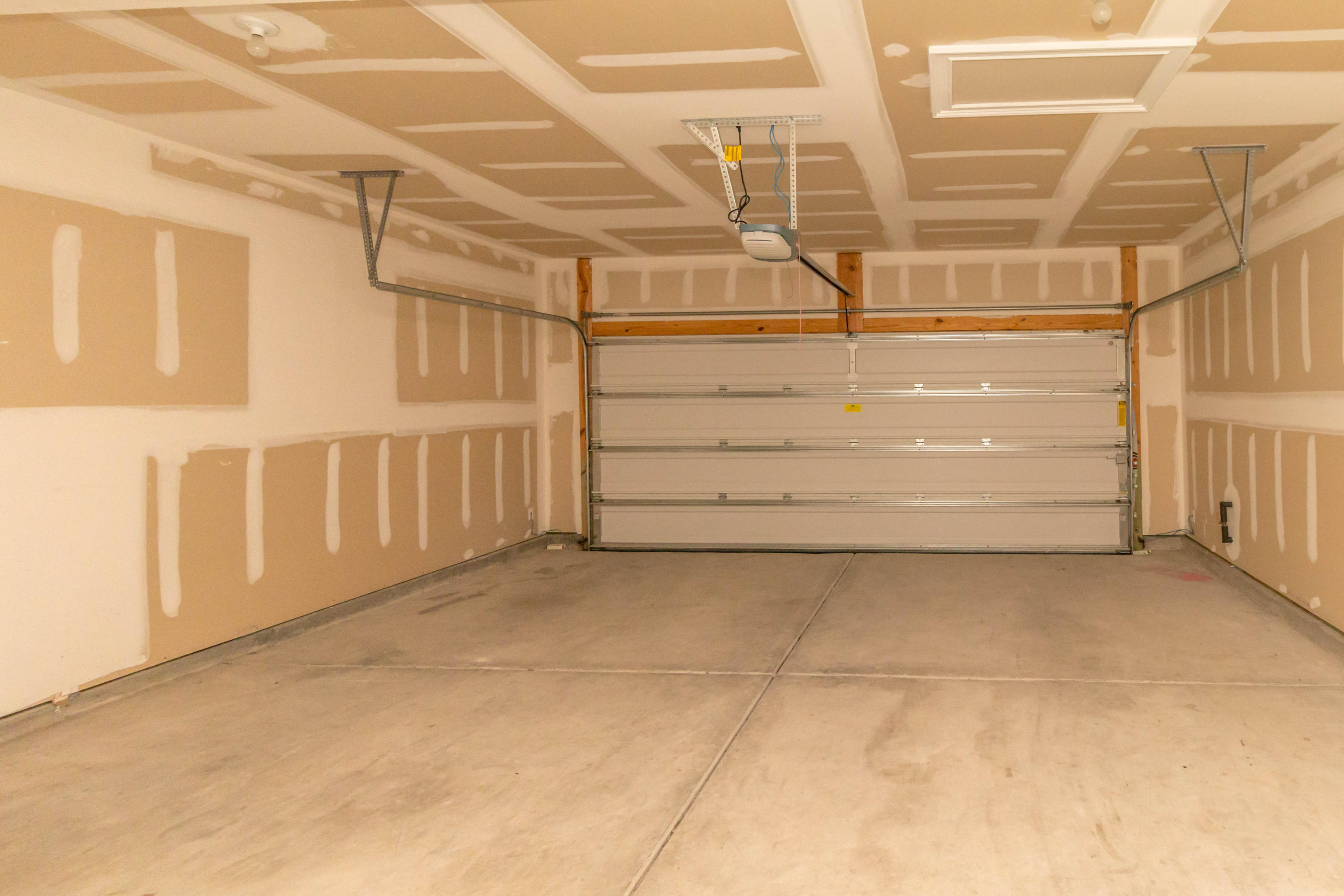 152 Royal Star Road Summerville, SC 29486 - Photo 29 of 34 2 CAR GARAGE