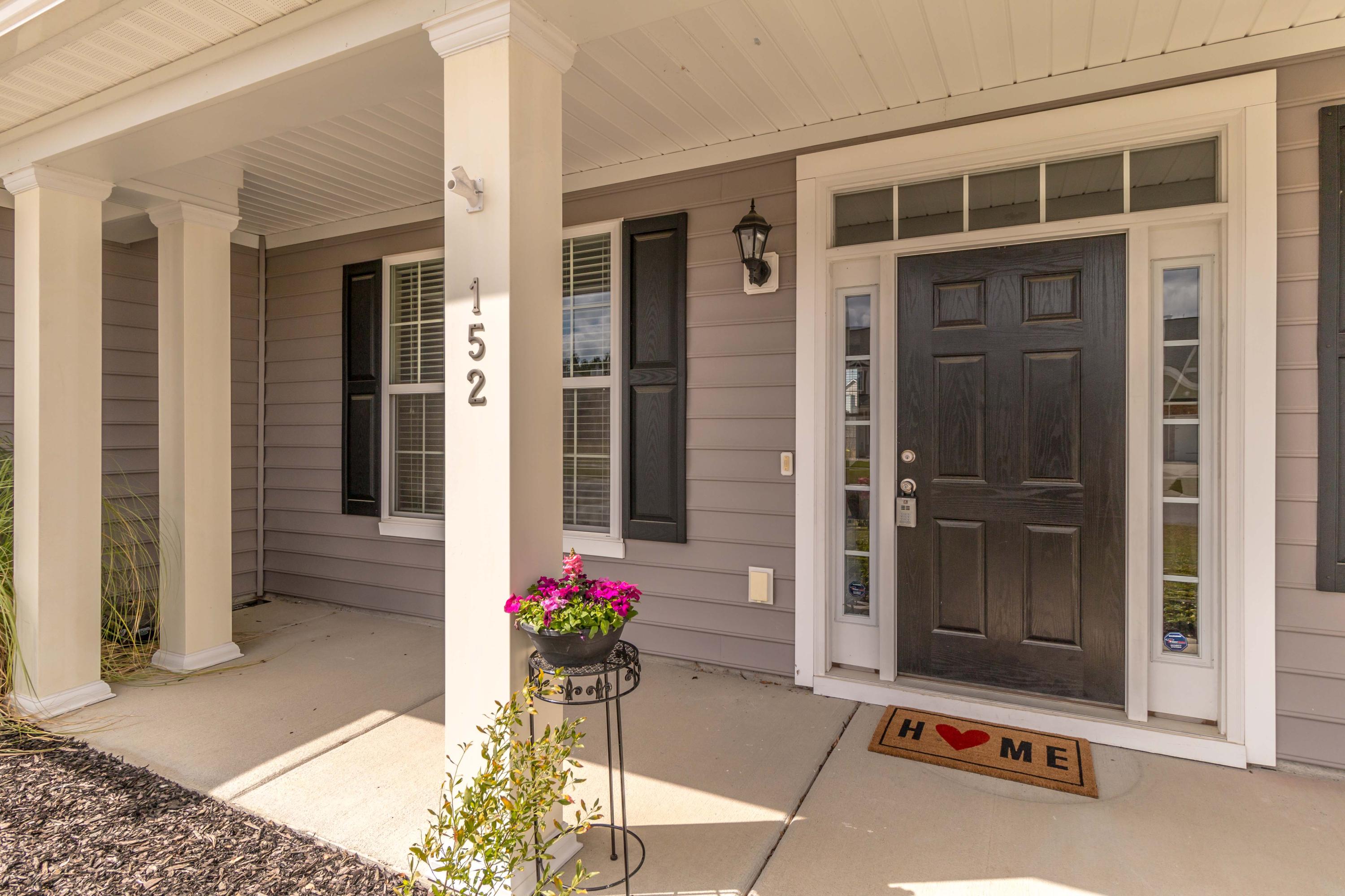 152 Royal Star Road Summerville, SC 29486 - Photo 4 of 34 FRONT PORCH