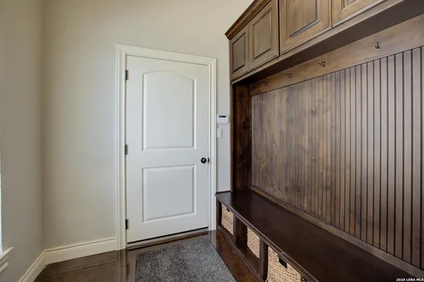 $814,999 | 750 Cambridge Drive, New Braunfels, TX 78132