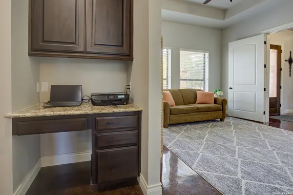 $814,999 | 750 Cambridge Drive, New Braunfels, TX 78132