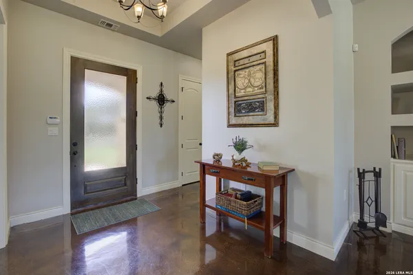 $814,999 | 750 Cambridge Drive, New Braunfels, TX 78132