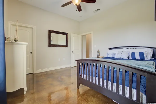 $814,999 | 750 Cambridge Drive, New Braunfels, TX 78132