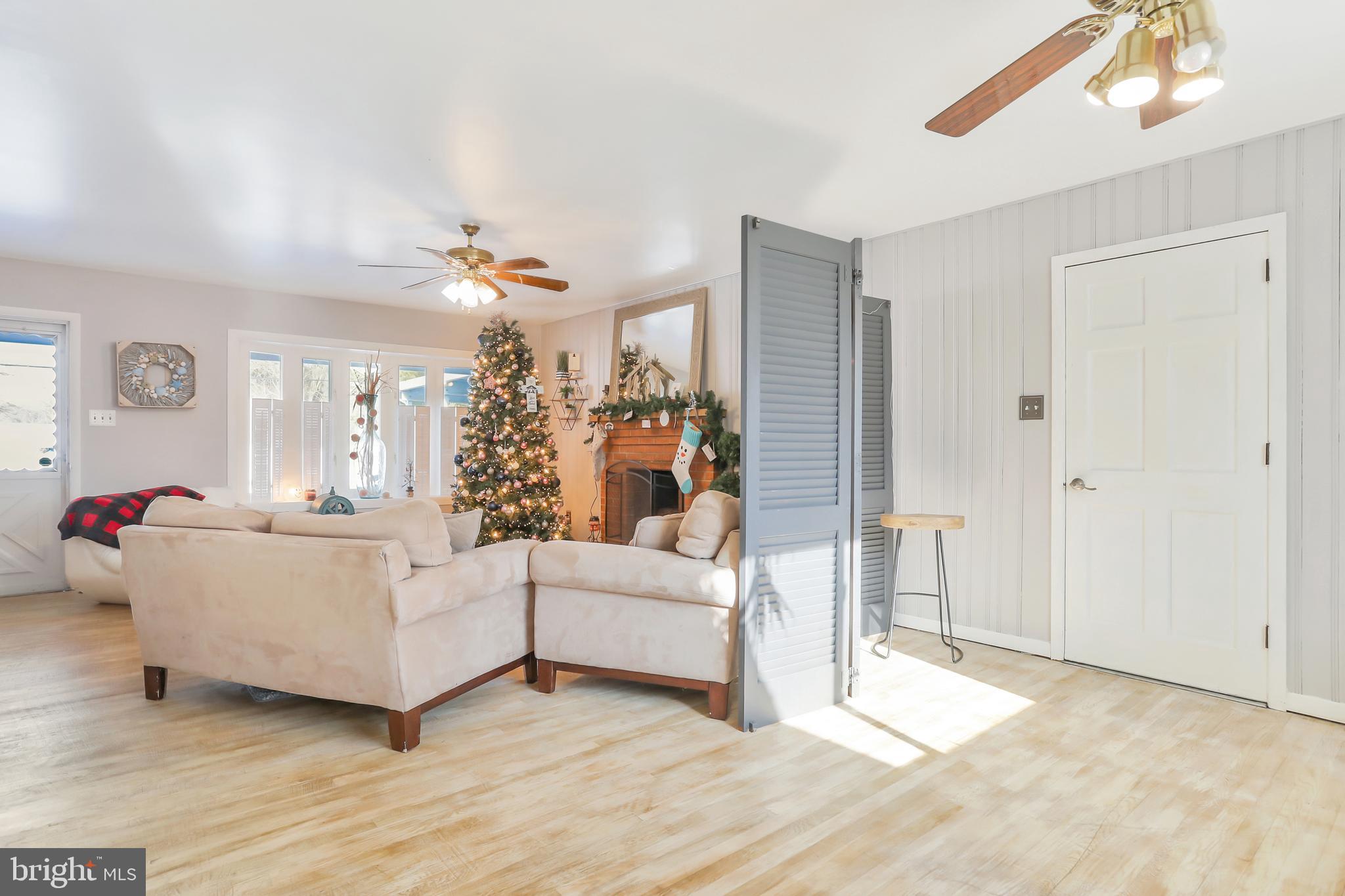 9045 Jordan Road Fairplay, MD 21733 - Photo 9 of 31 Gallery Image 9