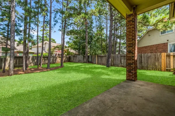 $3,800 | 10 Majolica Place, The Woodlands, TX 77382