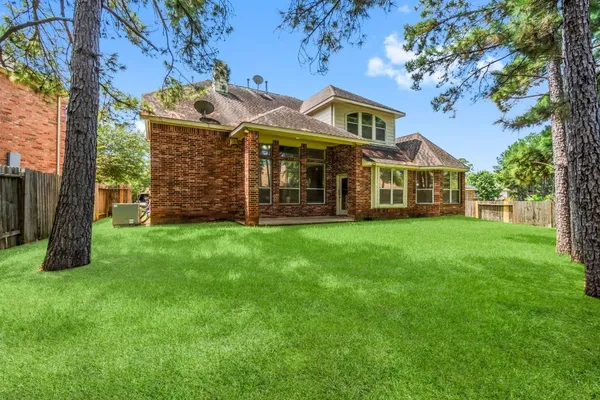 $3,800 | 10 Majolica Place, The Woodlands, TX 77382