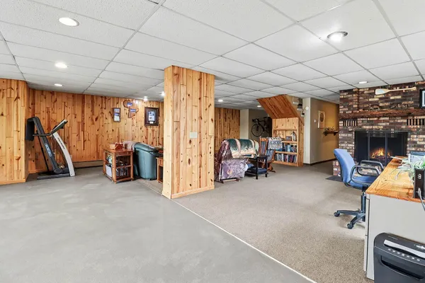 $525,000 | 1726 West Chilberg Road, Scottville, MI 49454