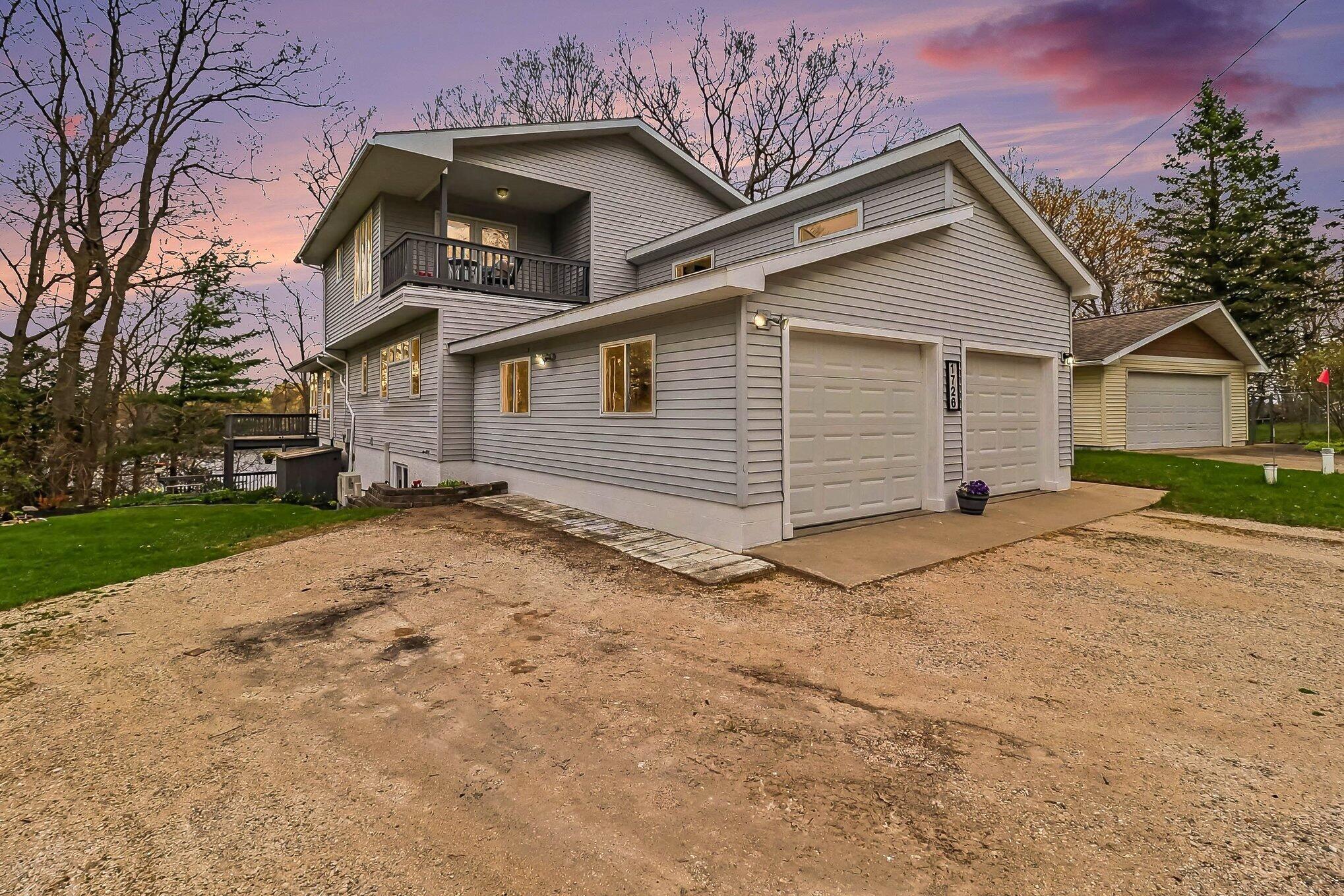 1726 West Chilberg Road Scottville, MI 49454 - Photo 30 of 33 Exterior - Twilight