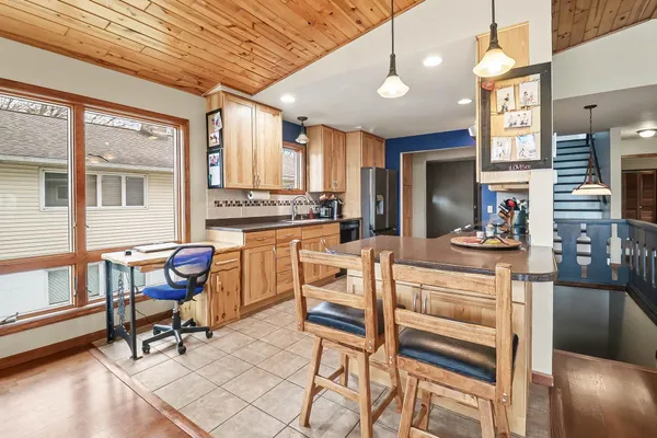 $525,000 | 1726 West Chilberg Road, Scottville, MI 49454