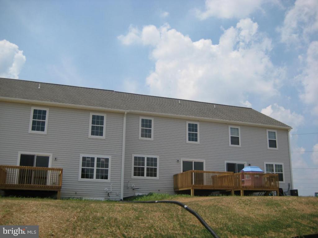 592 Fox Ridge Lane, Unit 22 Lebanon, PA 17042 - Photo 2 of 2 Gallery Image 2